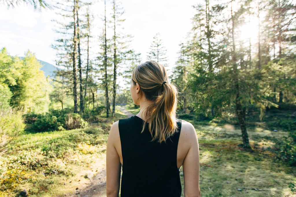 Ladies Mountain Range Muscle Tank-Black